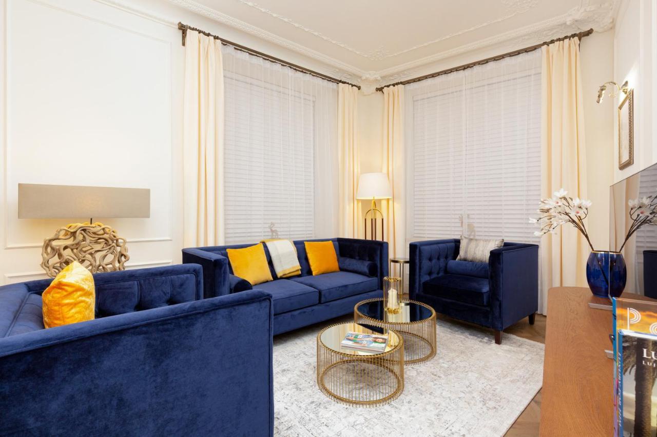 Royal Apartment Kopernika By Renters Prestige Варшава Экстерьер фото