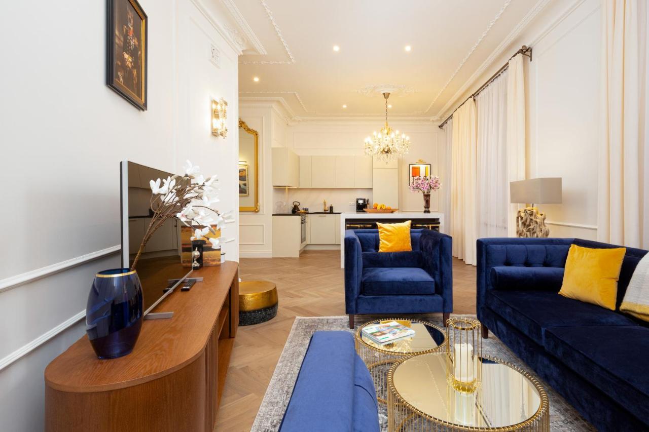 Royal Apartment Kopernika By Renters Prestige Варшава Экстерьер фото
