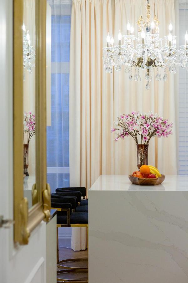 Royal Apartment Kopernika By Renters Prestige Варшава Экстерьер фото